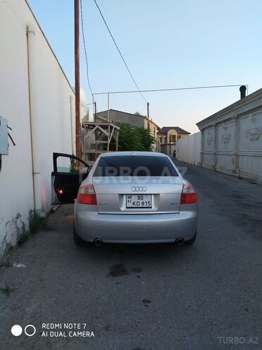 Audi A4 2003, 386,000 km - 1.8 л - Bakı