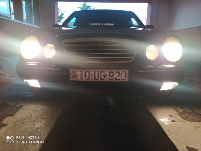 Mercedes E 220 2000, 34,889 km - 2.2 l - Sumqayıt