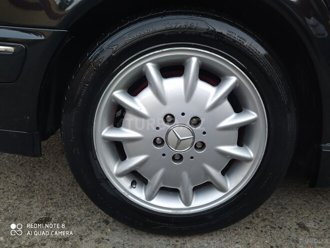 Mercedes E 220 2000, 34,889 km - 2.2 l - Sumqayıt