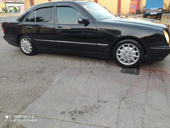 Mercedes E 220 2000, 34,889 km - 2.2 l - Sumqayıt