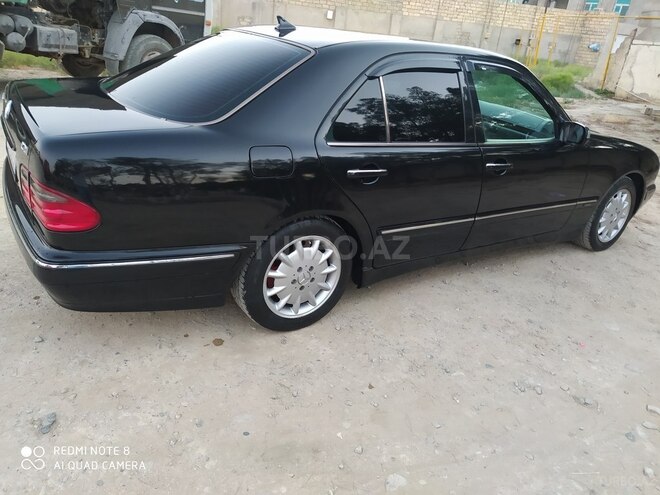 Mercedes E 220 2000, 34,889 km - 2.2 l - Sumqayıt