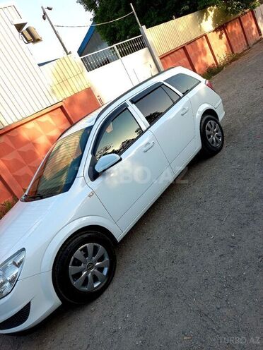 Opel Astra 2008, 190,650 km - 1.4 л - Bakı
