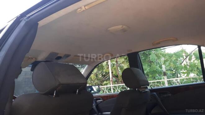 Mercedes E 220 1998, 232,803 km - 2.2 л - Salyan
