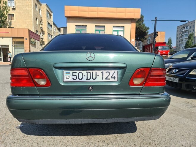 Mercedes E 220 1997, 275,000 km - 2.2 l - Sumqayıt