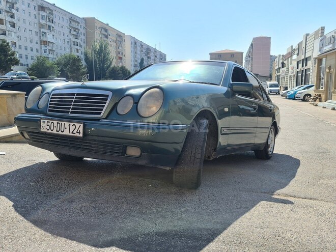 Mercedes E 220 1997, 275,000 km - 2.2 l - Sumqayıt