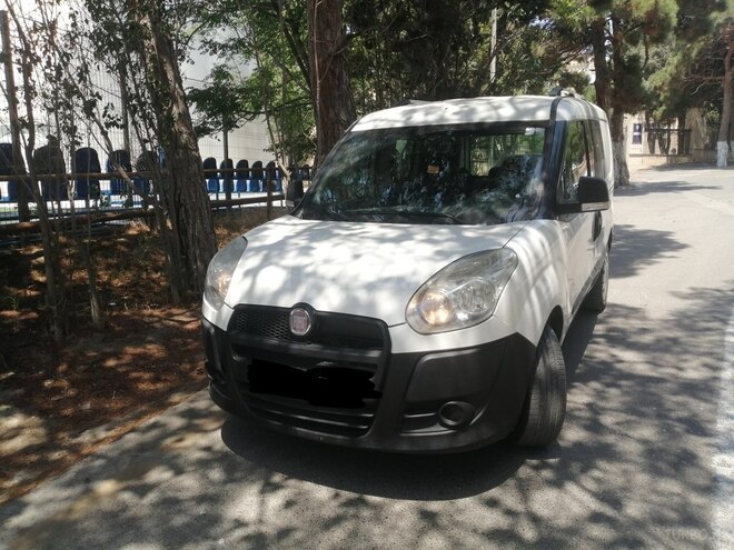 Fiat Doblo 2011, 295,000 km - 1.4 л - Bakı