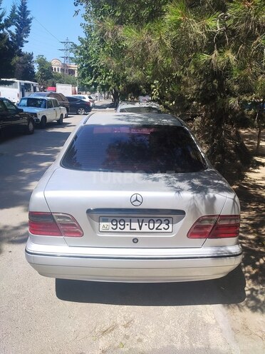 Mercedes E 270 2000, 531,084 km - 2.7 l - Bakı