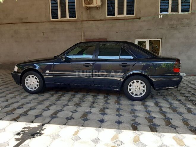 Mercedes C 240 1998, 352,421 km - 2.4 l - Biləsuvar