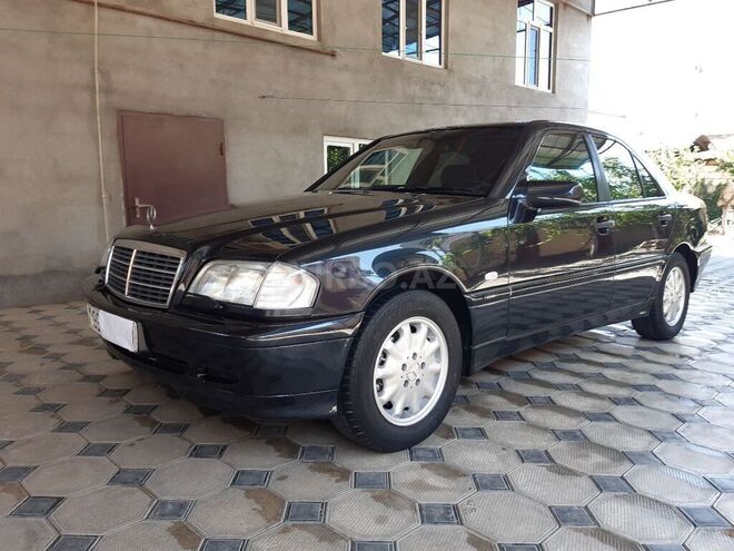 Mercedes C 240 1998, 352,421 km - 2.4 l - Biləsuvar
