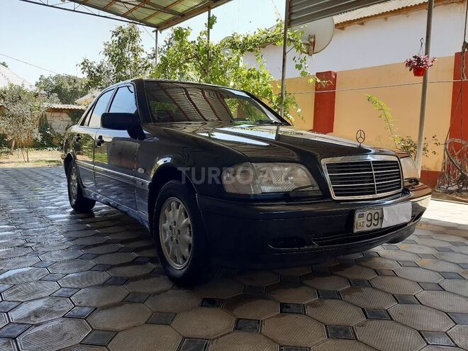 Mercedes C 240 1998, 352,421 km - 2.4 l - Biləsuvar