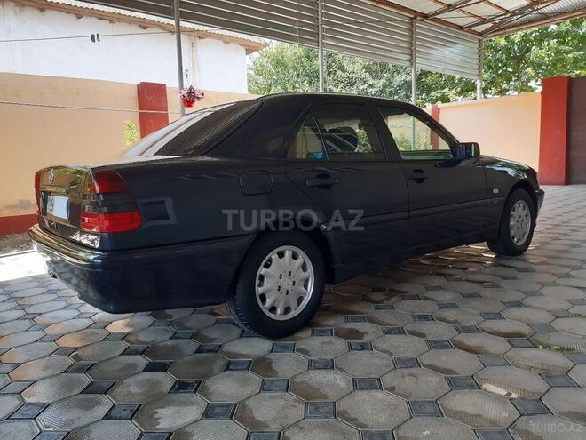 Mercedes C 240 1998, 352,421 km - 2.4 l - Biləsuvar