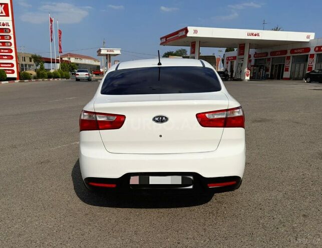 Kia Rio 2011, 198,000 km - 1.4 l - Gəncə