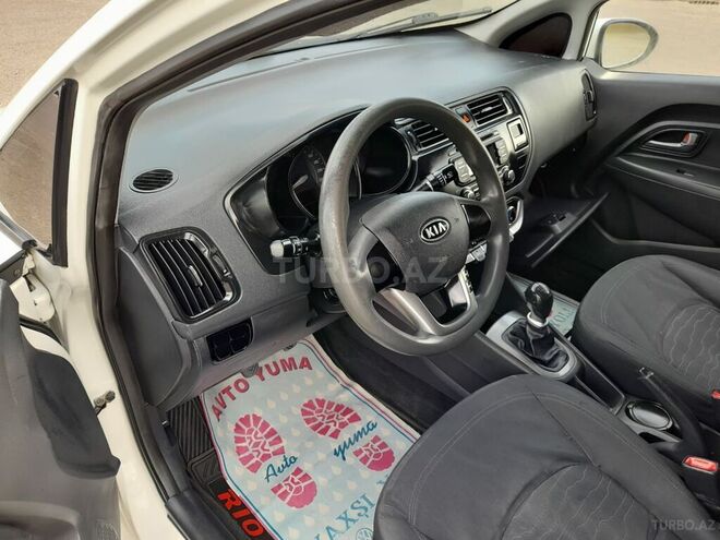 Kia Rio 2011, 198,000 km - 1.4 l - Gəncə