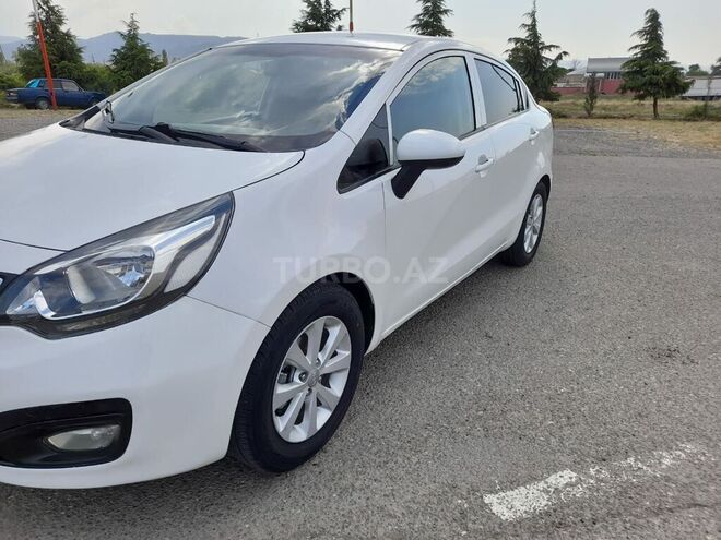 Kia Rio 2011, 198,000 km - 1.4 l - Gəncə