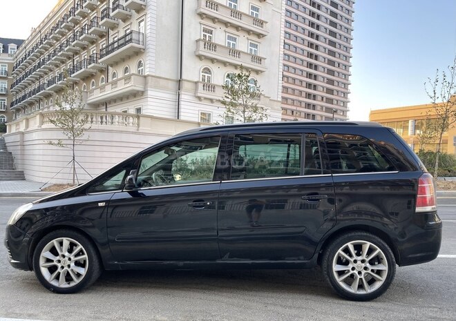 Opel Zafira 2006, 290,000 km - 1.9 l - Bakı