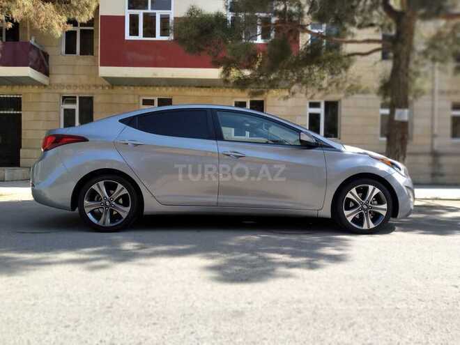 Hyundai Elantra 2015, 95,000 km - 1.8 l - Sabirabad