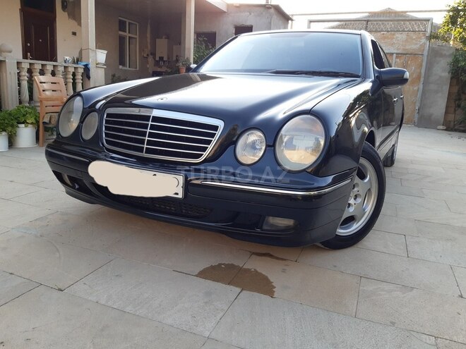 Mercedes E 220 2001, 348,258 km - 2.2 л - Bakı