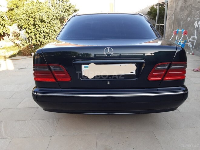 Mercedes E 220 2001, 348,258 km - 2.2 л - Bakı