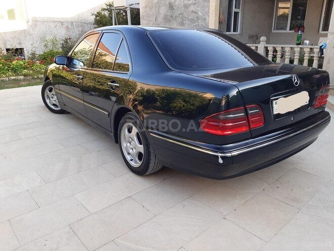 Mercedes E 220 2001, 348,258 km - 2.2 л - Bakı