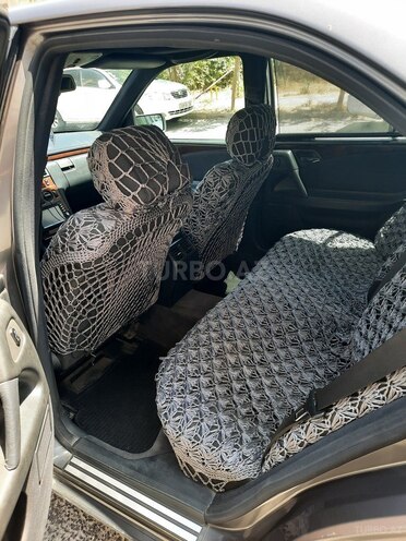 Mercedes E 230 1995, 290,000 km - 2.3 l - Bakı