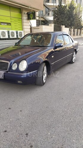 Mercedes E 230 1996, 371,000 km - 2.3 l - Bakı