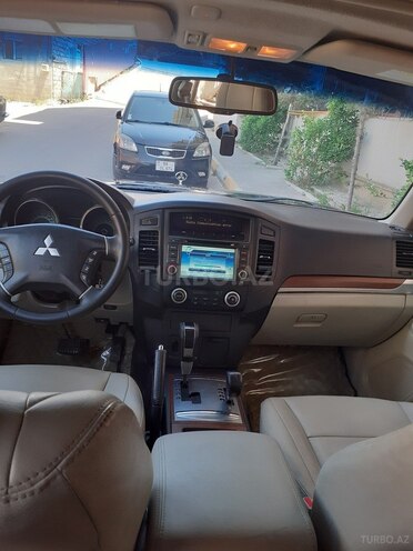 Mitsubishi Pajero 2008, 197,000 km - 3.0 л - Bakı