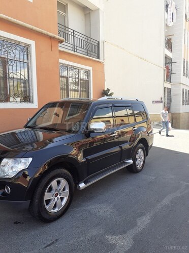 Mitsubishi Pajero 2008, 197,000 km - 3.0 л - Bakı
