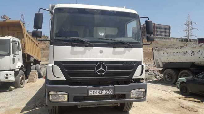 Mercedes  2007, 358,200 km - 6.5 l - Bakı