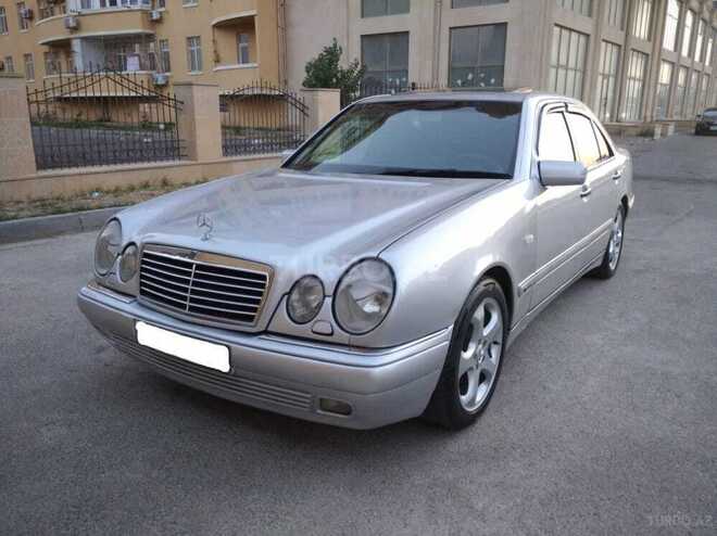 Mercedes E 320 1999, 295,000 km - 3.2 l - Bakı