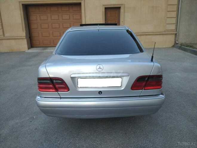 Mercedes E 320 1999, 295,000 km - 3.2 l - Bakı
