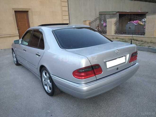 Mercedes E 320 1999, 295,000 km - 3.2 l - Bakı