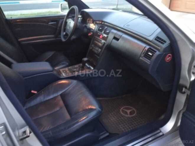 Mercedes E 320 1999, 295,000 km - 3.2 l - Bakı
