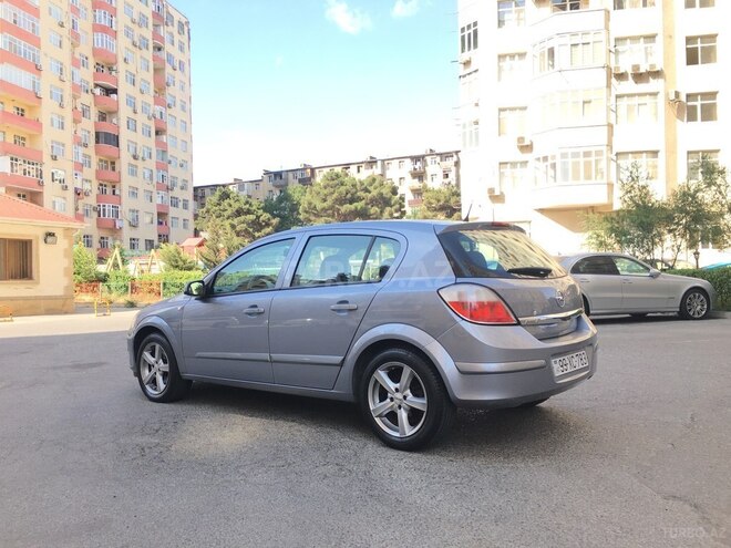 Opel Astra 2005, 135,100 km - 1.4 л - Bakı