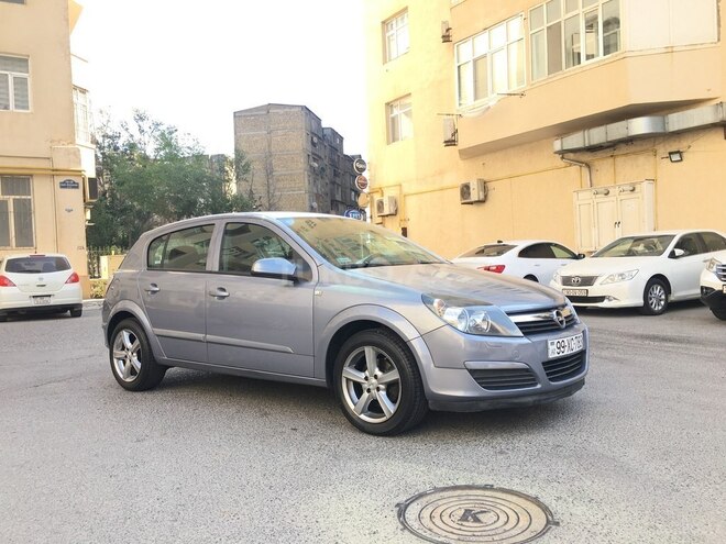 Opel Astra 2005, 135,100 km - 1.4 л - Bakı