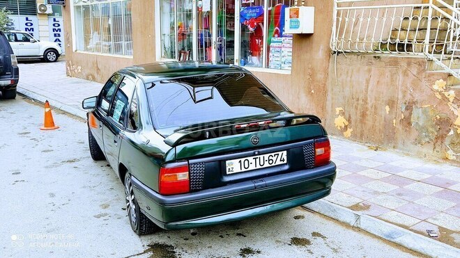 Opel Vectra 1994, 340,000 km - 2.0 л - Bakı