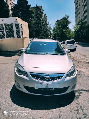 Opel Astra 2011, 110,000 km - 1.3 л - Bakı
