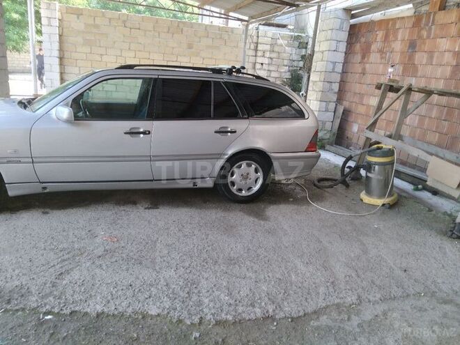 Mercedes C 220 1996, 373,633 km - 2.2 l - Bərdə