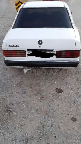 Mercedes 190 1990, 450,000 km - 2.0 l - Salyan
