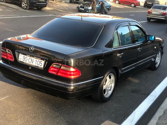 Mercedes E 240 1999, 290,000 km - 2.4 л - Bakı