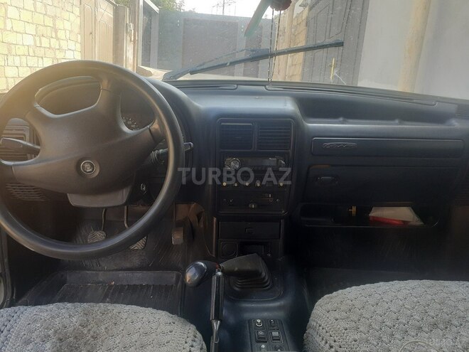 GAZ 31105 2005, 168,000 km - 2.3 l - Bakı