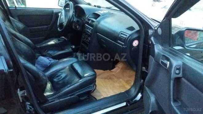 Opel Astra 2000, 250,000 km - 1.6 л - Bakı