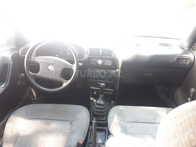 Nissan Sunny 1993, 235,000 km - 2.0 l - Bakı
