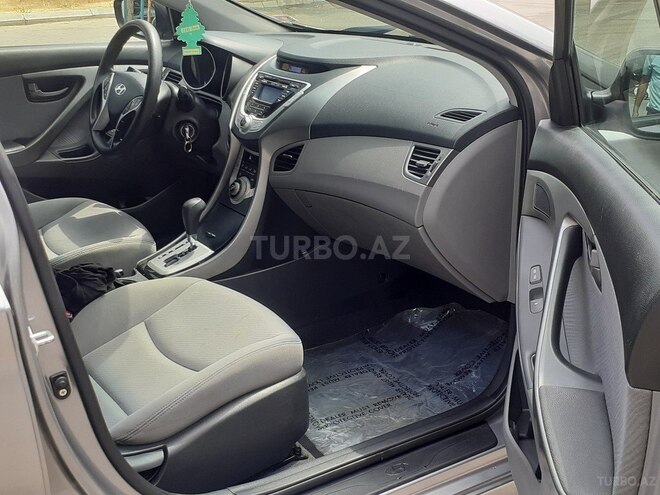 Hyundai Elantra 2011, 135,000 km - 1.8 l - Bakı