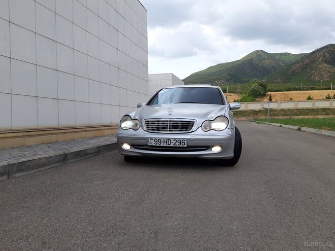 Mercedes C 220 2001, 395,555 km - 2.2 l - Bakı