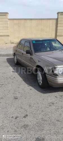 Mercedes E 200 1990, 355,000 km - 2.0 l - Gəncə