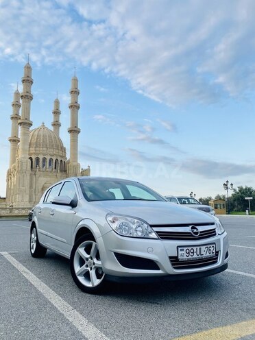 Opel Astra 2008, 195,000 km - 1.4 л - Bakı