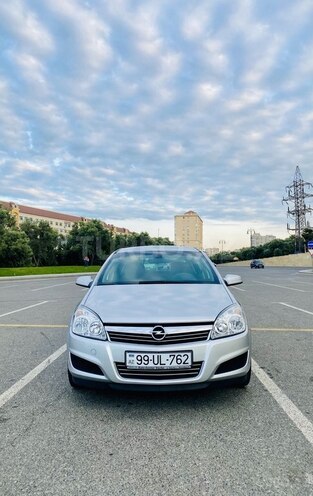 Opel Astra 2008, 195,000 km - 1.4 л - Bakı