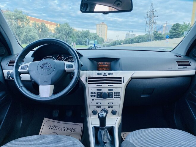 Opel Astra 2008, 195,000 km - 1.4 л - Bakı