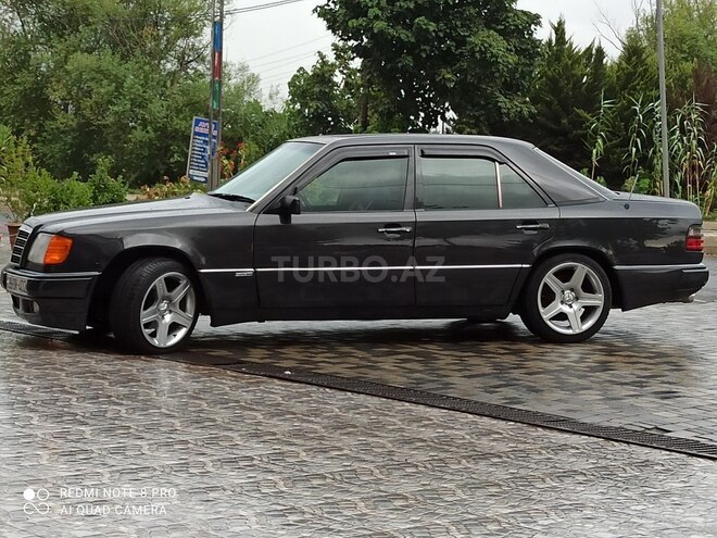 Mercedes E 220 1993, 420,000 km - 2.2 l - Bakı