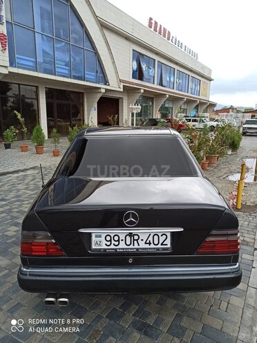 Mercedes E 220 1993, 420,000 km - 2.2 l - Bakı